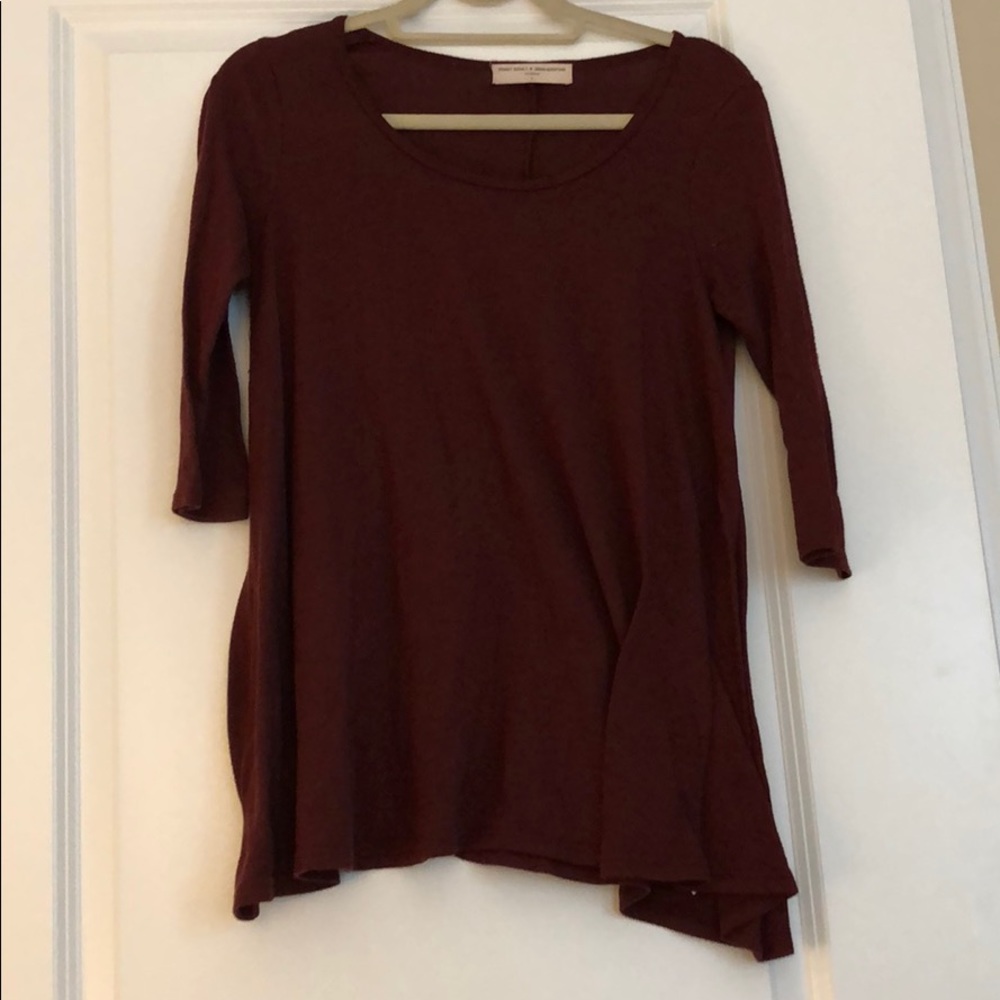 3/4 sleeve burgandy top